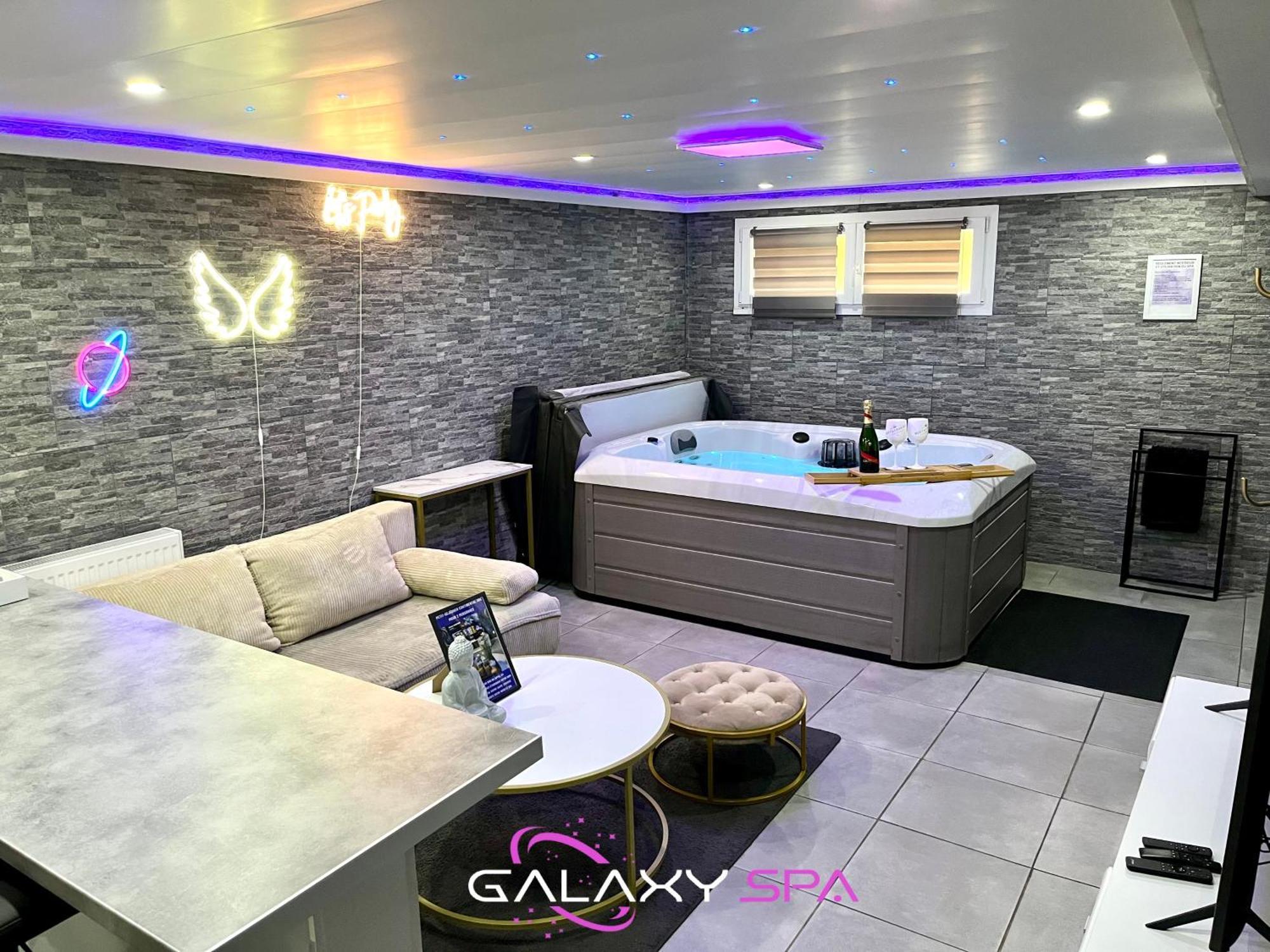 Galaxy Spa - Suite Mercure Jacuzzi Privatif Champigneulles Eksteriør billede