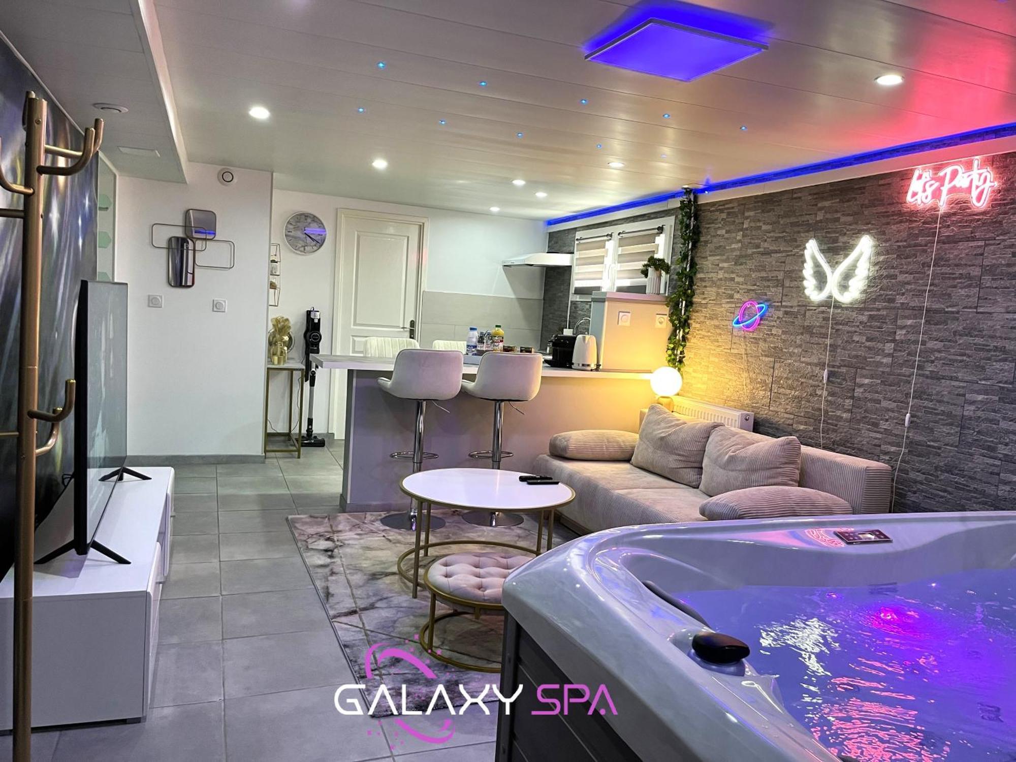 Galaxy Spa - Suite Mercure Jacuzzi Privatif Champigneulles Eksteriør billede